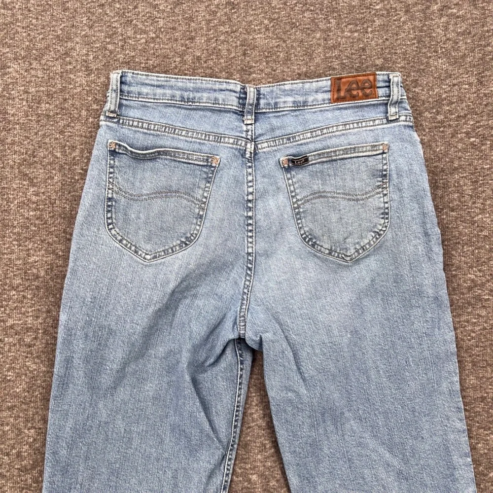 Lee Women Vintage Straight 10 Light Wash Blue Denim Jeans Mid Rise Stretch Pants